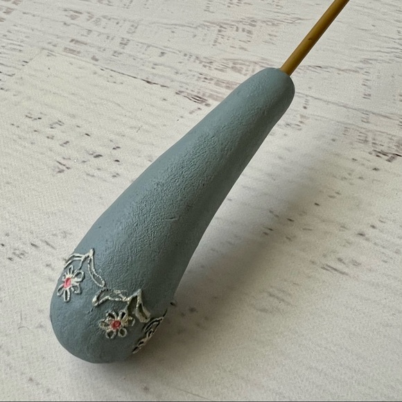 Vintage Home Inferiors Rabbit Candle Snuffer - Picture 3 of 4